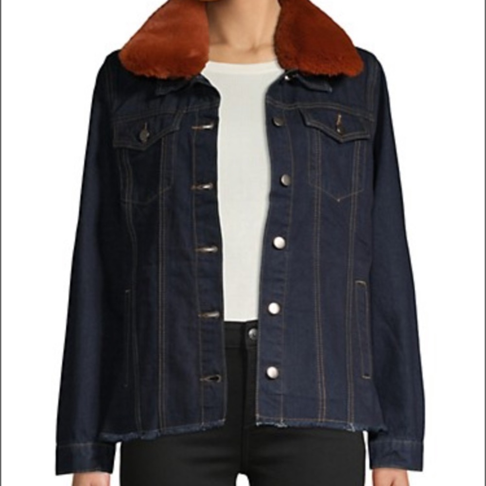 Jak&Rae Medium size
Faux Fur Collar Denim Jacket